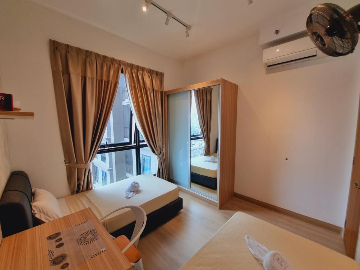 Sunway Paradise Home Staycation Ph2100 Self Check In Out Subang Jaya Exterior photo